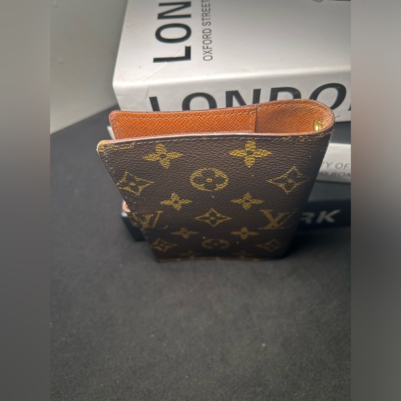Authentic Louis Vuitton Agenda Cover PM size - Picture 3 of 10